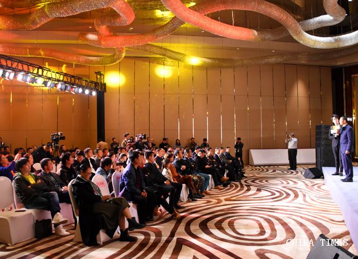 01发布会现场（摄影：冯赣勇.jpg