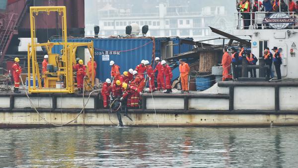 2018-10-31t033736z_1222871543_rc1690186230_rtrmadp_3_china-accident-bus.jpg