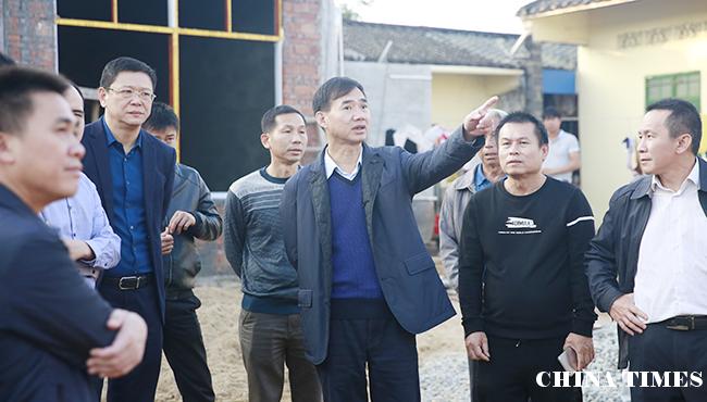 朱洪武：全力推进脱贫攻坚和美丽乡村建设实现新突破
