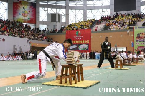 文武结合+相得益彰+——首届武术大会隆重盛大而成功举办（最终稿）854.png