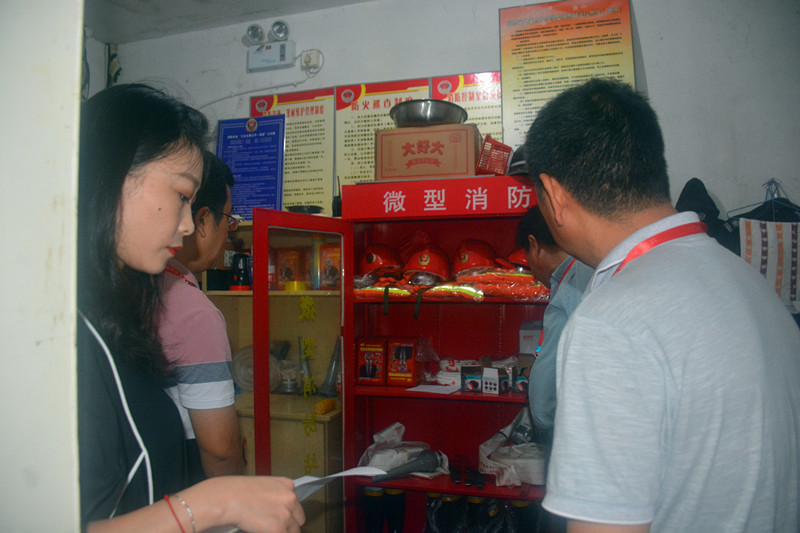 检查微型消防站_副本.jpg
