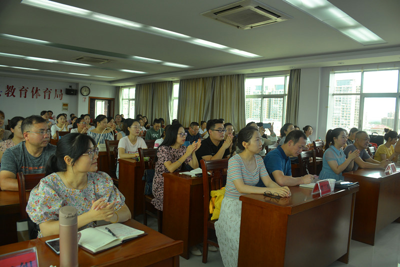 学员听课_副本.jpg