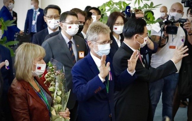 1598876324329752.jpg 1_conew1.jpg