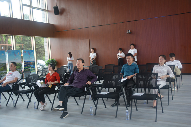 1600407575132378.jpg 观看高岭·中国村宣传片_副本.jpg