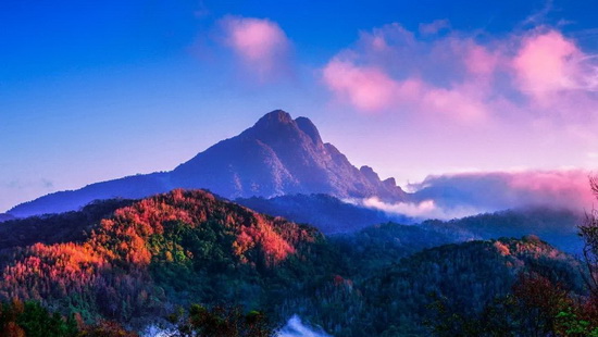 多彩五指山.jpg