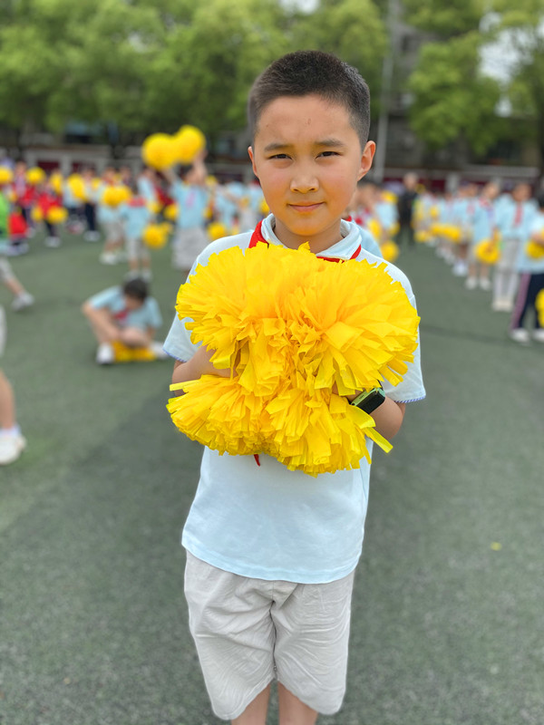 学生表演1_副本.jpg