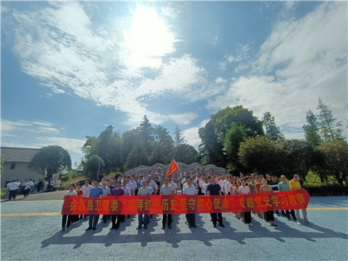 微信图片_20210515180402_副本.jpg