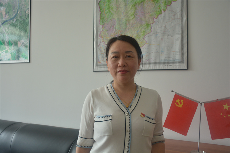 郑翠萍.jpg