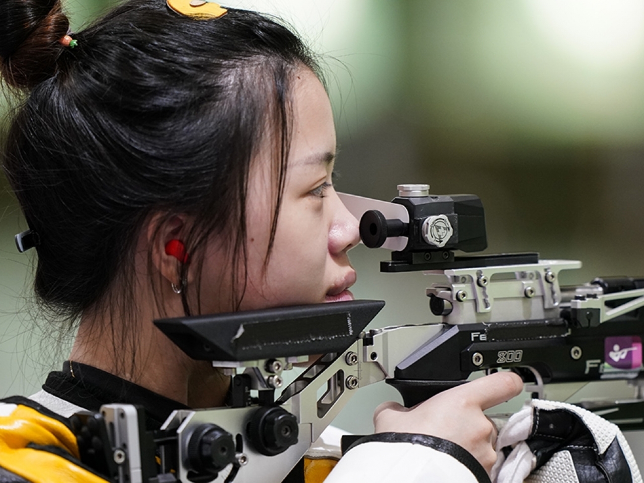 女子10米气步枪　中国夺东京奥运第一金.jpg