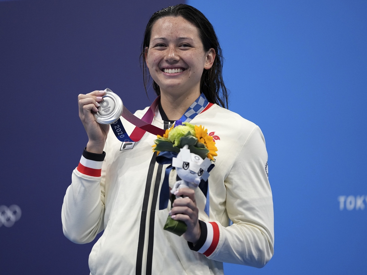 港隊代表何詩蓓於東京奧運女子200米自由泳，以破亞洲紀錄時間奪得銀牌。（美聯社）.jpg