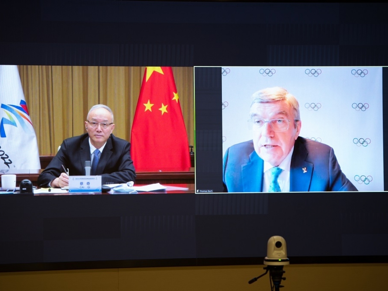 蔡奇視頻晤巴赫冀幫助引導嚴格落實冬奧會防疫規定。（新華社）.jpg