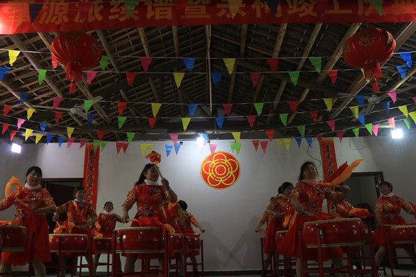 1644385707896691.jpg 大鼓《开门红》_副本.jpg