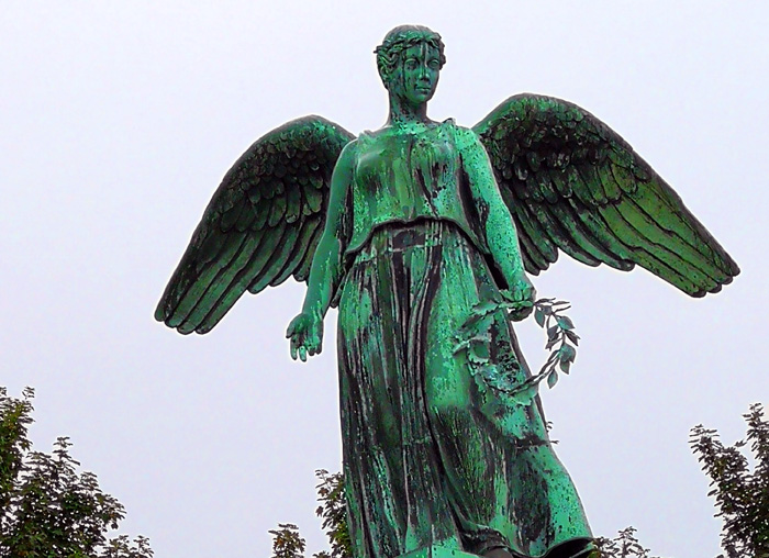 019胜利女神像（摄影：立民）.jpg