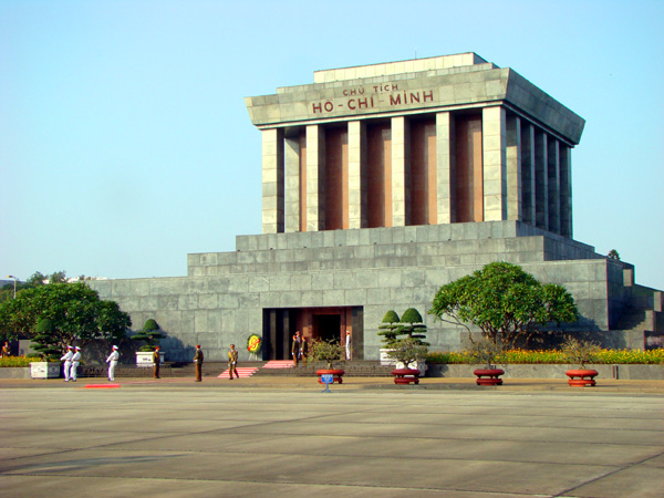 01河内胡志明陵墓.jpg