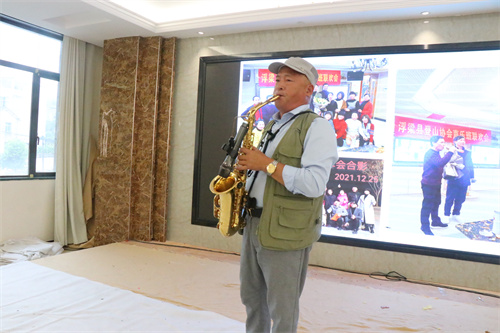 萨克斯演奏《蒙古人》.jpg