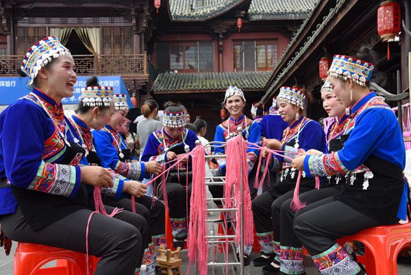 贵州黔南：“好花红”文化体验行在福泉启动