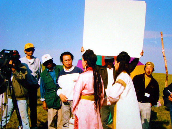 1657183268766825.jpg 016导演黄马二位.jpg