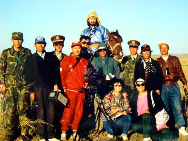 1657183402501510.jpg 025与骑兵合影.jpg