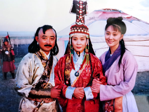 1657184024606017.jpg 045外景地留影.jpg