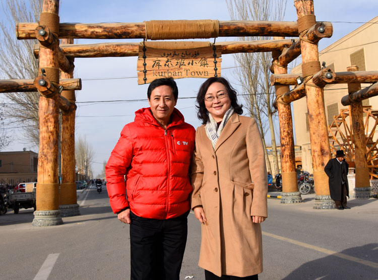 1657694237602724.jpg 03与顾莹苏部长留影2.jpg