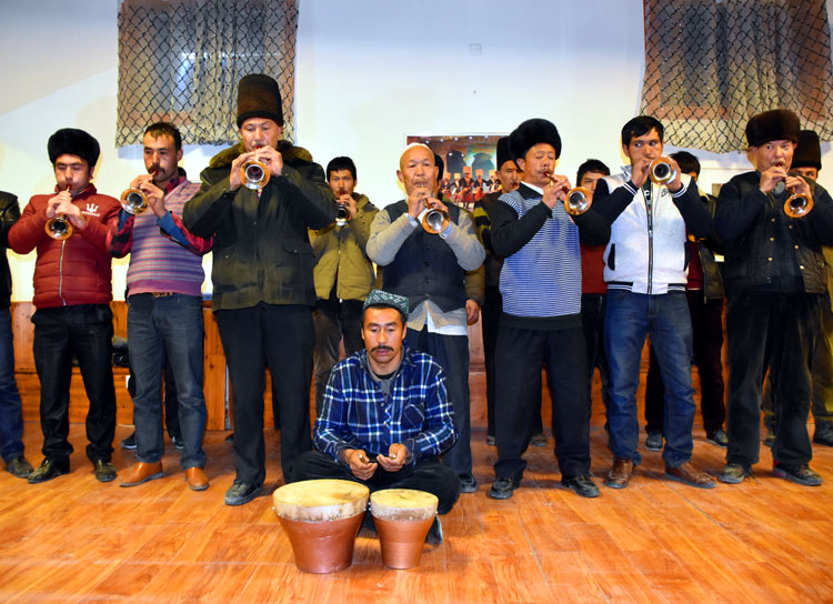 1657694316853096.jpg 048精彩演奏.jpg