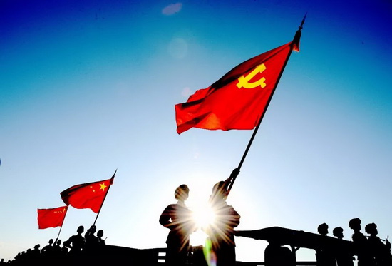 八一党旗红1.jpg