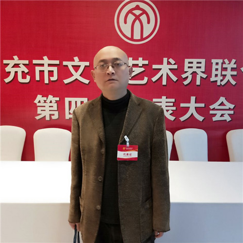鲁川.jpg