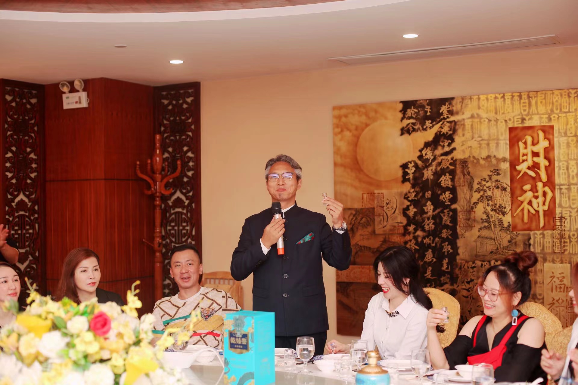实现高端消费升级引导与沉浸体验及品质传播