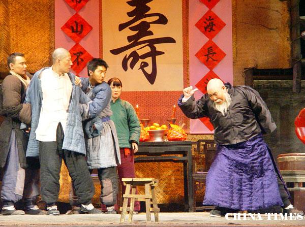 回顾经典《骆驼祥子》话剧百年庆典演（图）