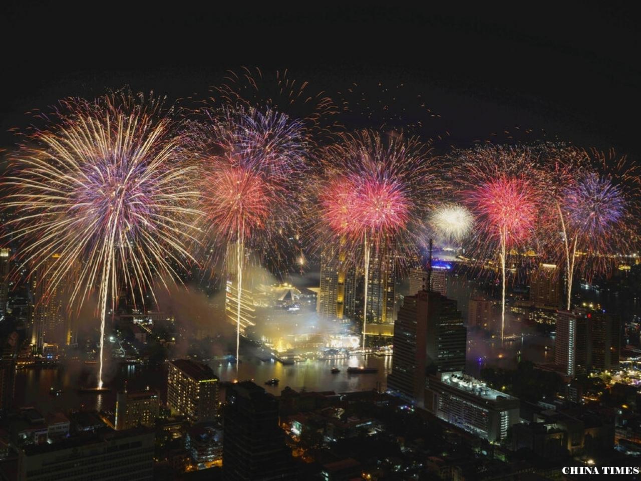 世界在疫情和戰爭中告別2022年 迎來勝利的曙光