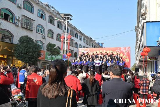湖南隆回县金石桥镇举行《弯弯的兰草河》歌曲首发式