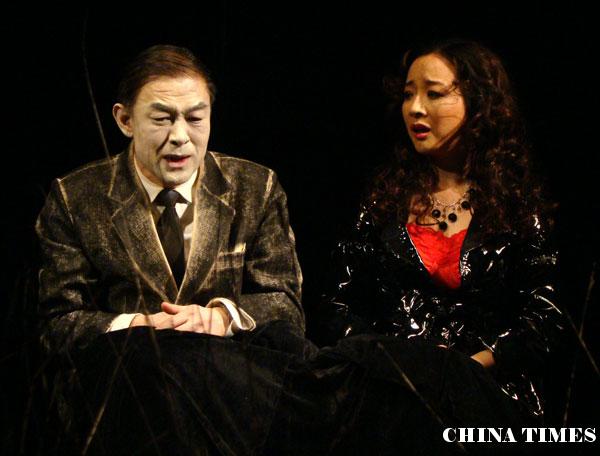 回顾北京人艺强手连台演《操场》（图）